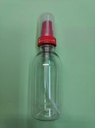 Prázdná plastová láhev o objemu 150 ml s rozprašovačem a bez etikety.  Materiál PETG, výška 165 mm, šířka 50 mm, závit 28/410 mm.  Barva čirá - lahvička je průhledná !  Na přání zákazníka lze dodat samolepku výstražný slepecký symbol .  Pokud rozprašovač 